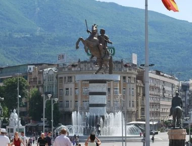 Σε 15 ημέρες o A.Tσίπρας κυρώνει το πρωτόκολλο ένταξης των Σκοπίων στο ΝΑΤΟ - Τα επόμενα βήματα